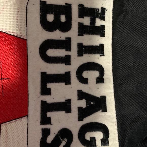 Chicago Bulls vintage jacket - Picture 4 of 5
